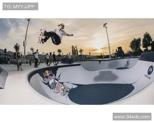 南京滑板队在世界攀岩锦标赛中的灵活性表现引发广泛关注与赞誉